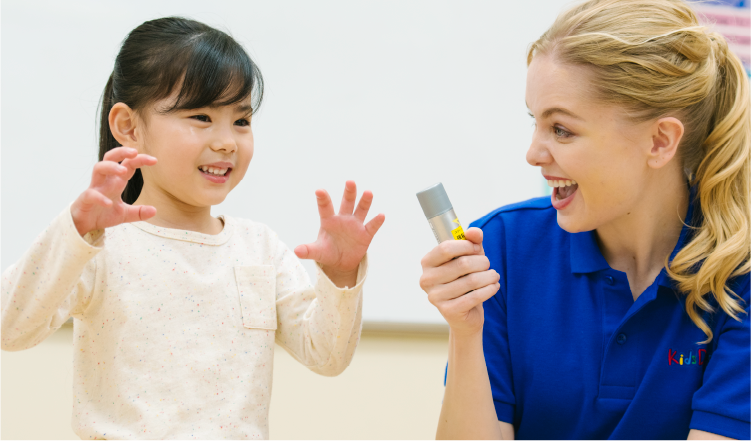 様々なシーンに対応する語彙力とコミュニケーション力