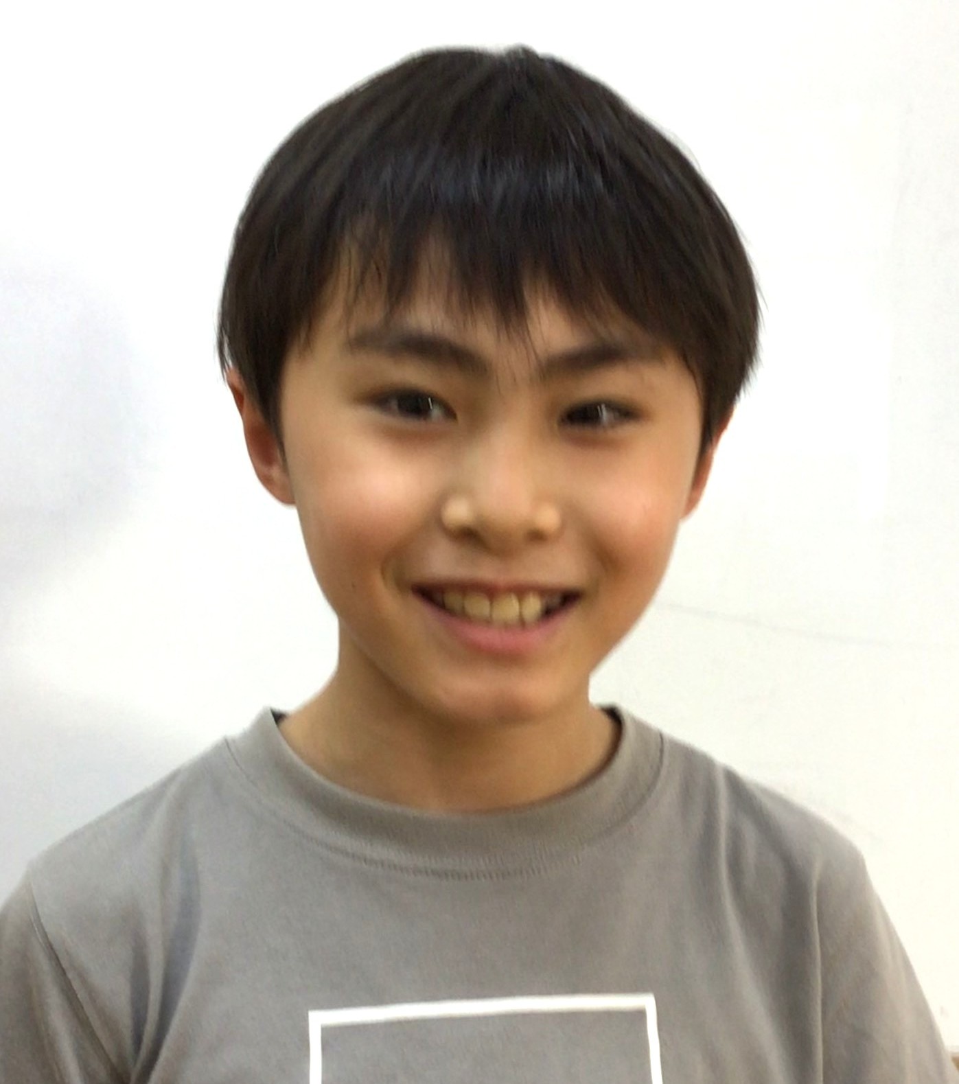 T君