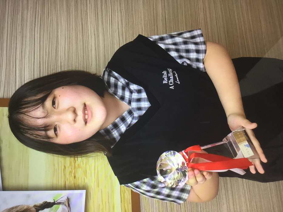 神村 優奈